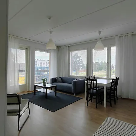 Lägenhet Spacious For 5